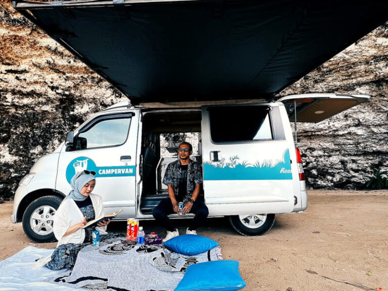 CAMPERVAN (1) CAMPERVAN (1)